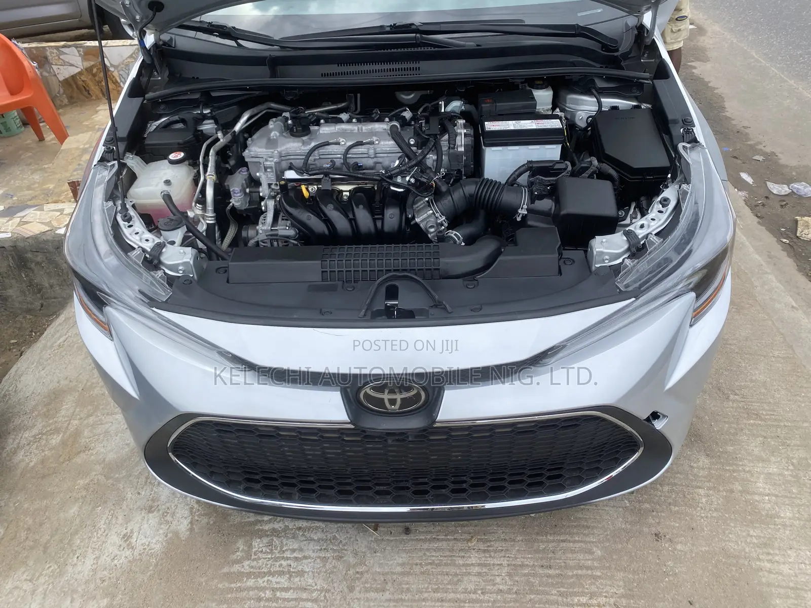 Toyota Corolla LE 2020 Silver