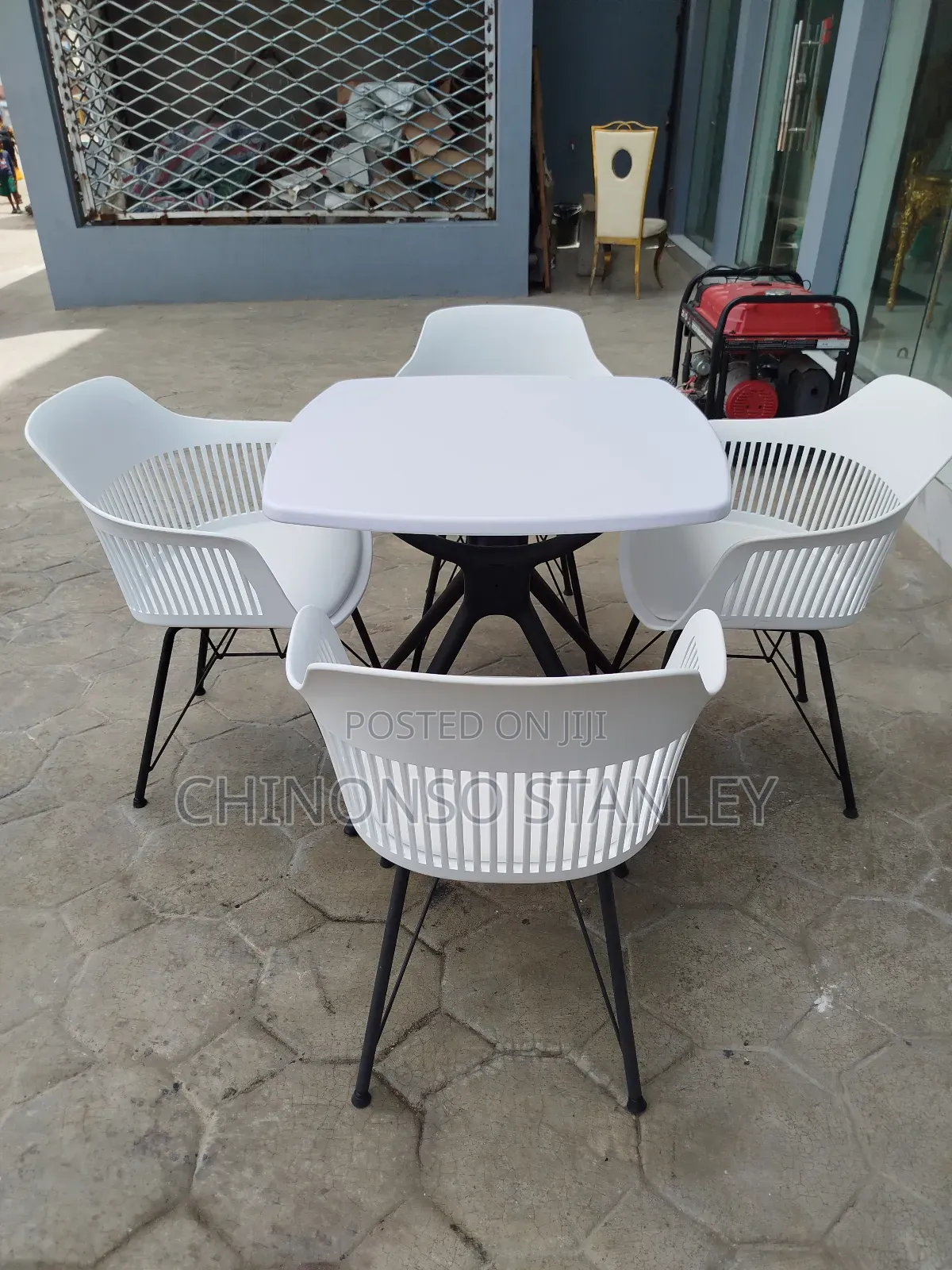 Fiber Top Dining Set by 4 Seater