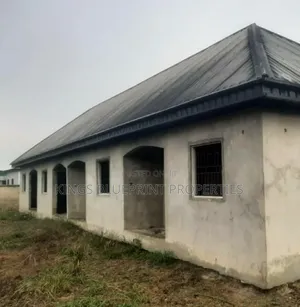 1bdrm Bungalow in Okuokoko, Warri for sale