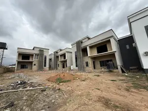 4bdrm Townhouse/Terrace in Kado for sale