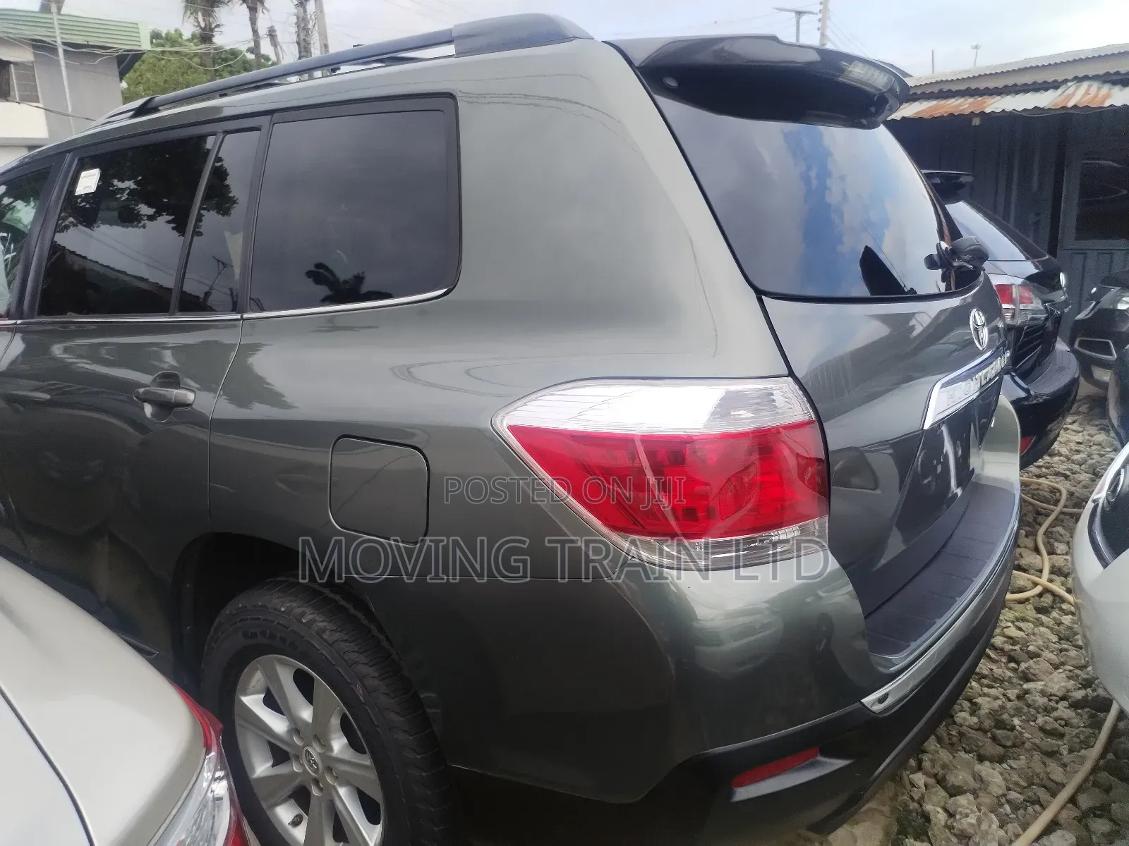 Toyota Highlander SE 2012 Gray