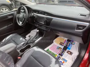 Toyota Corolla LE 4dr Sedan (1.8L 4cyl CVT) 2015 Red