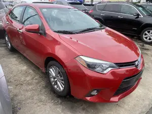 Toyota Corolla LE 4dr Sedan (1.8L 4cyl CVT) 2015 Red