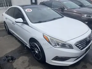 Hyundai Sonata Limited 4dr Sedan (2.4L 4cyl 6A) 2015 White
