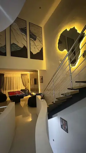 Tastefully 4 Bedroom Duplex With Ps5 Snooker and Pool
