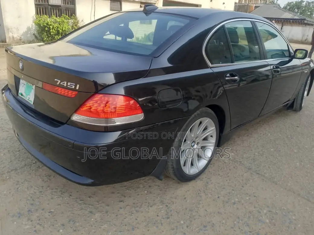 BMW 7 Series 2005 Black