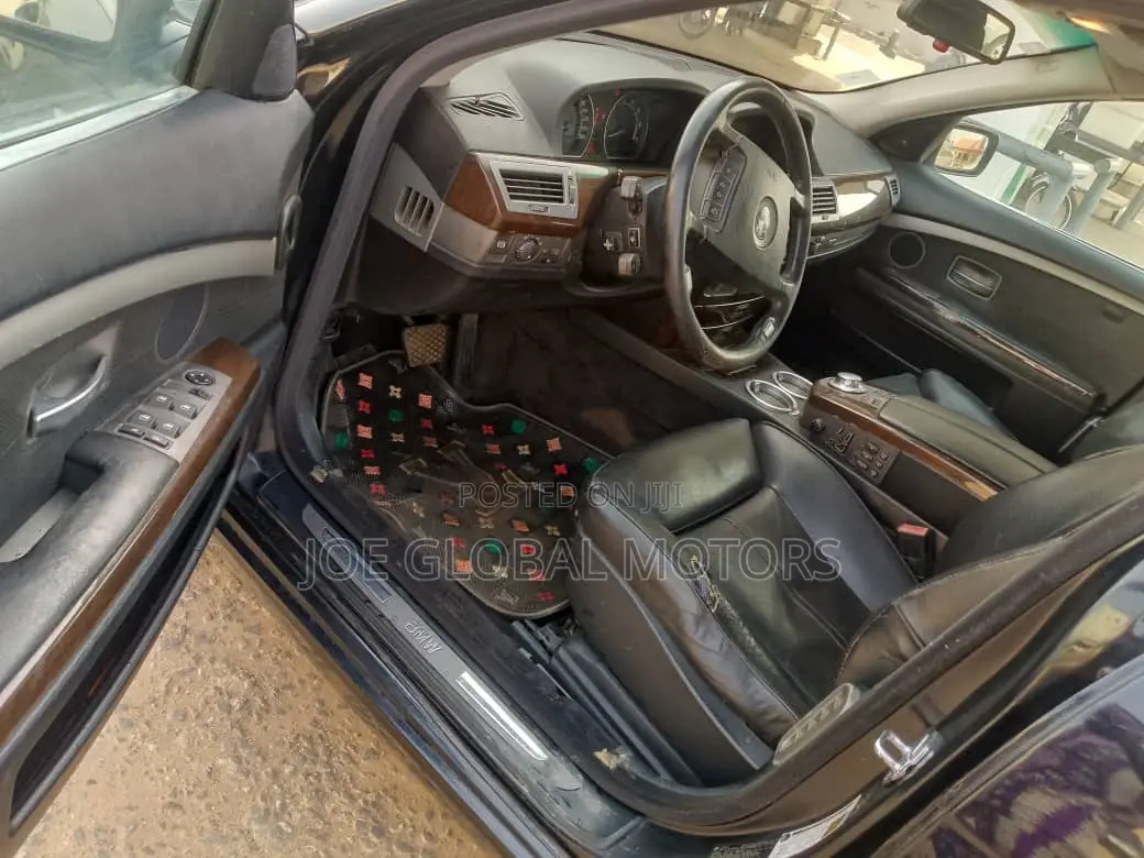 BMW 7 Series 2005 Black
