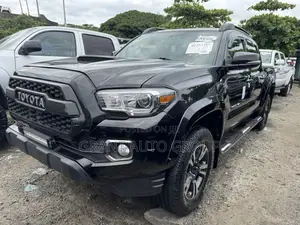 Toyota Tacoma TRD Off Road 2017 Black