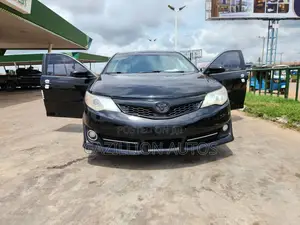 Photo - Toyota Camry SE 4dr Sedan (2.5L 4cyl 6A) 2015 Black
