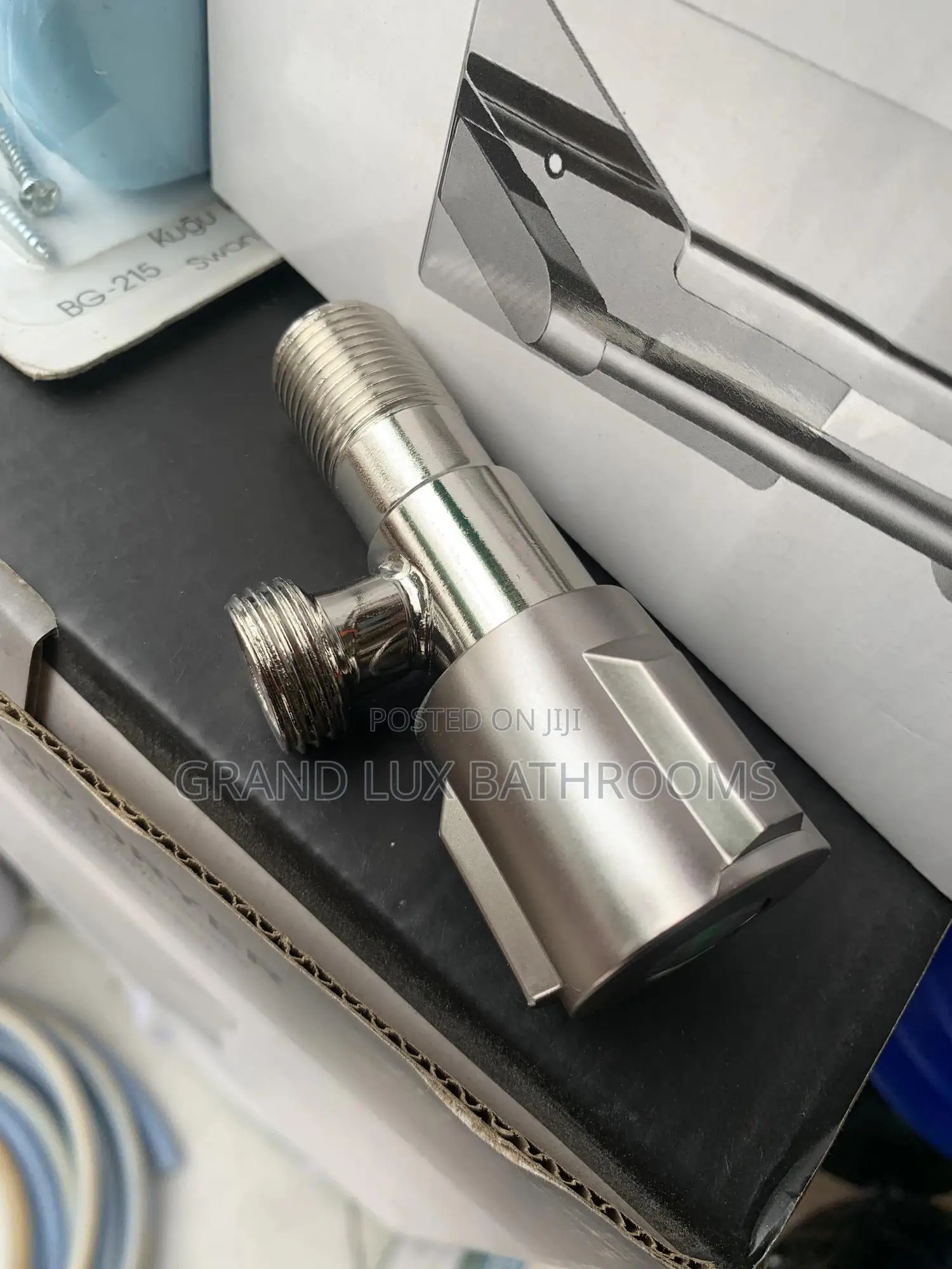 England Angle Valve / Angle Stop Valve