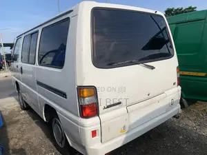 Mitsubishi L300 2000 White