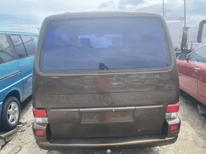 Volkswagen Transporter 2005 Brown