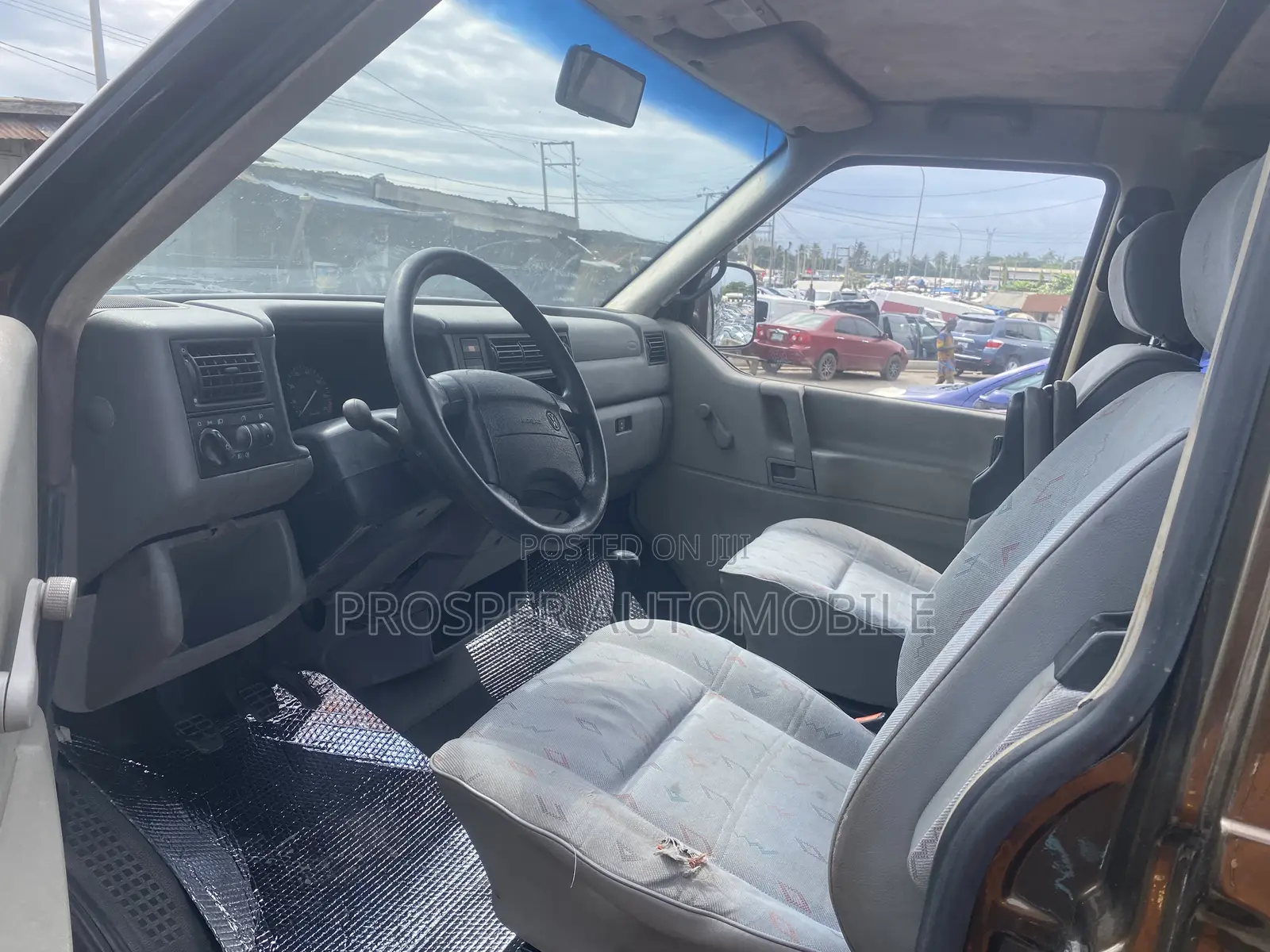 Volkswagen Transporter 2005 Brown