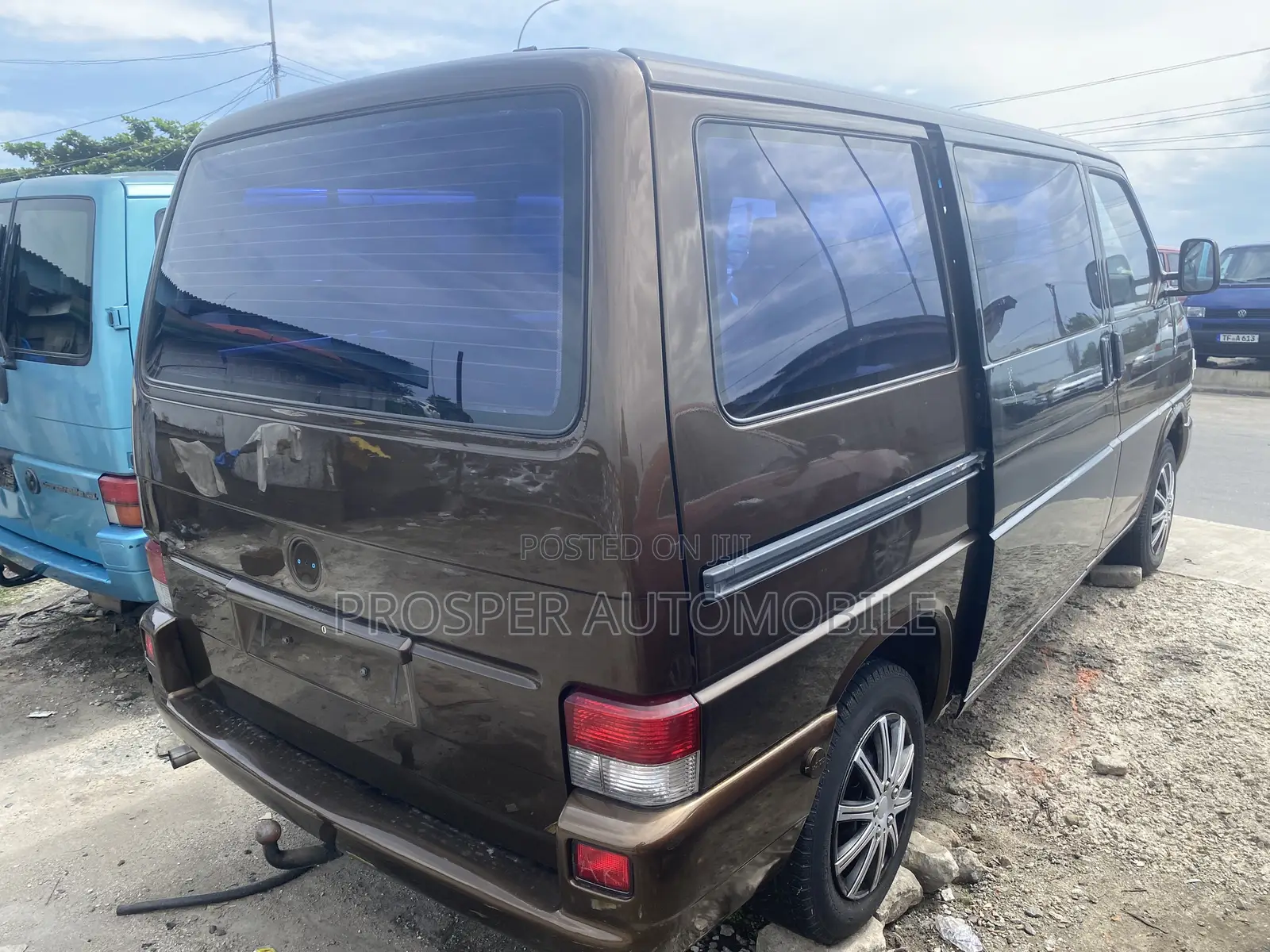 Volkswagen Transporter 2005 Brown