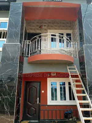 10bdrm Block of Flats in Onitsha for sale