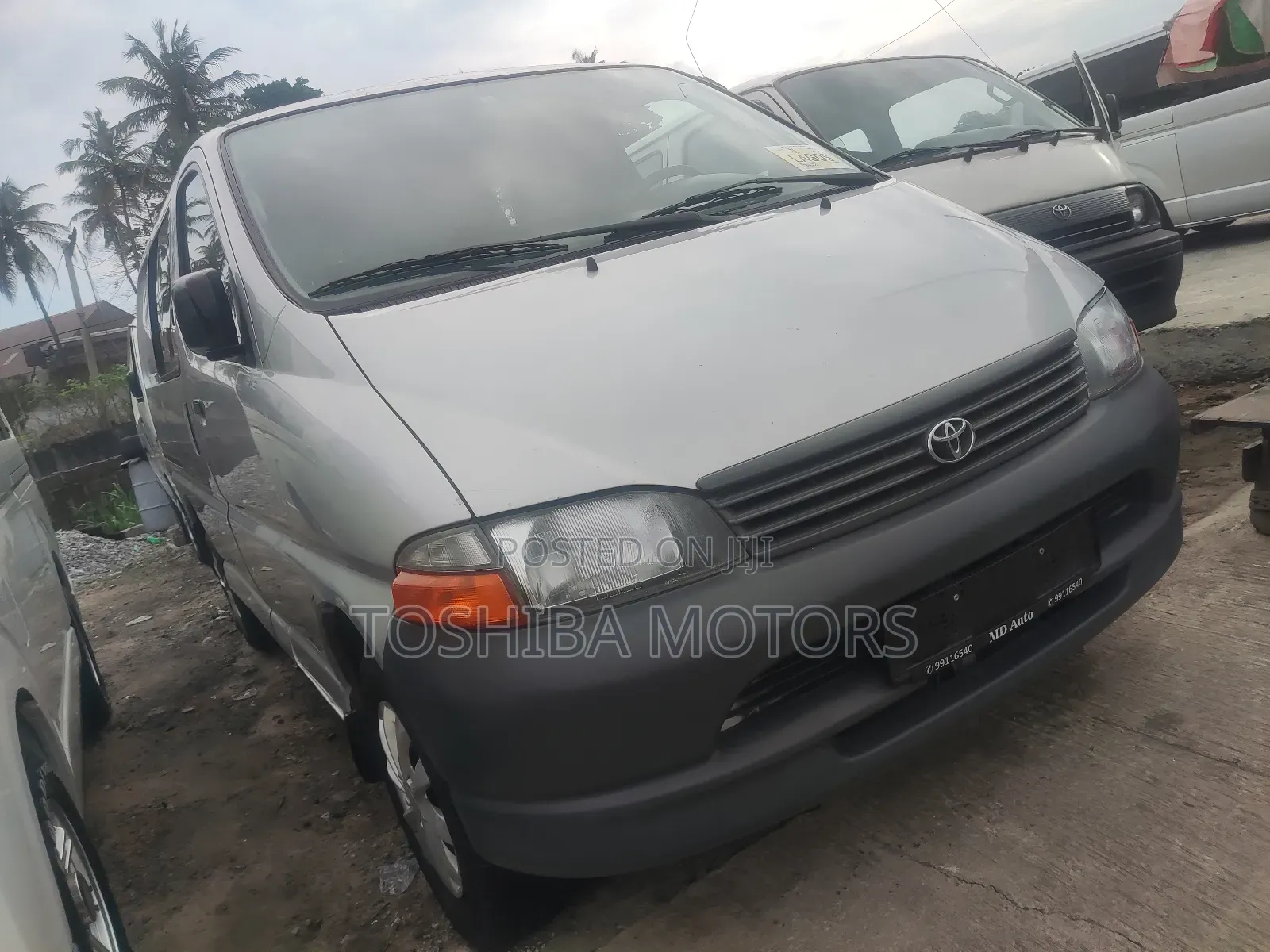 Toyota HiAce 2003 Silver