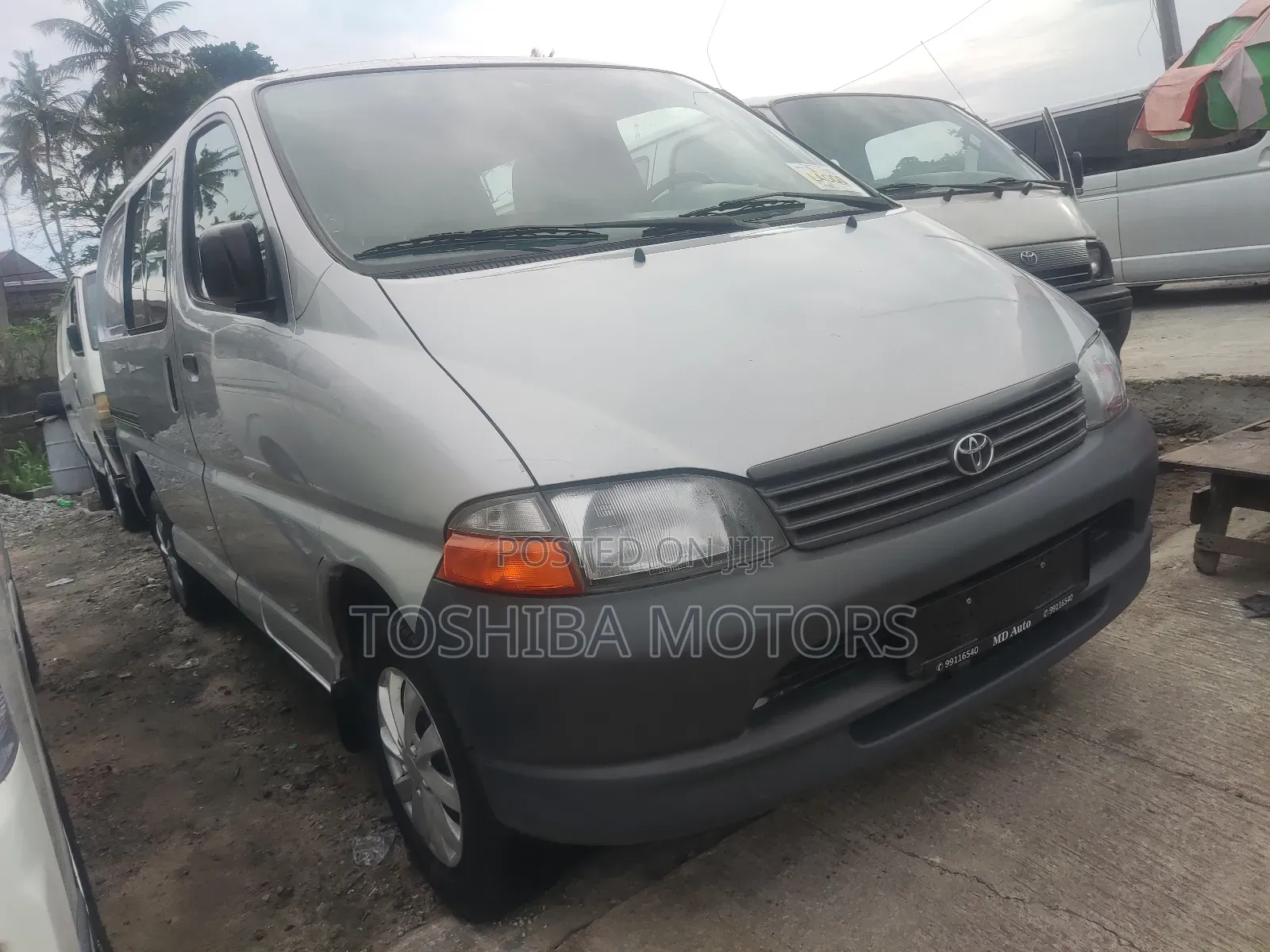 Toyota HiAce 2003 Silver