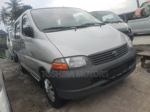 Toyota HiAce 2003 Silver