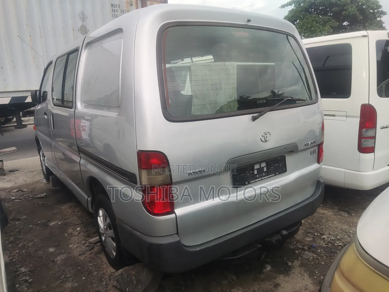 Toyota HiAce 2003 Silver