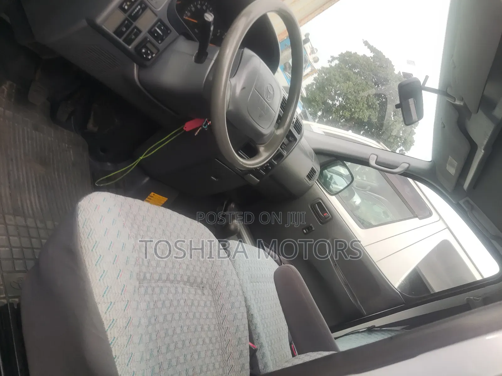 Toyota HiAce 2003 Silver
