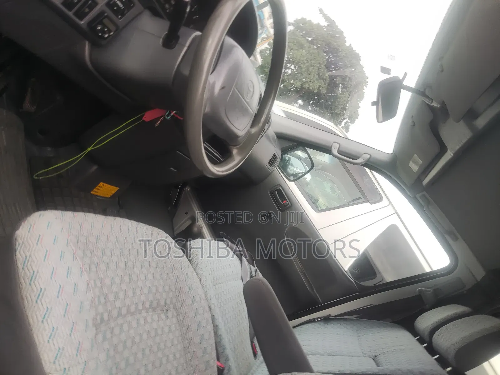 Toyota HiAce 2003 Silver