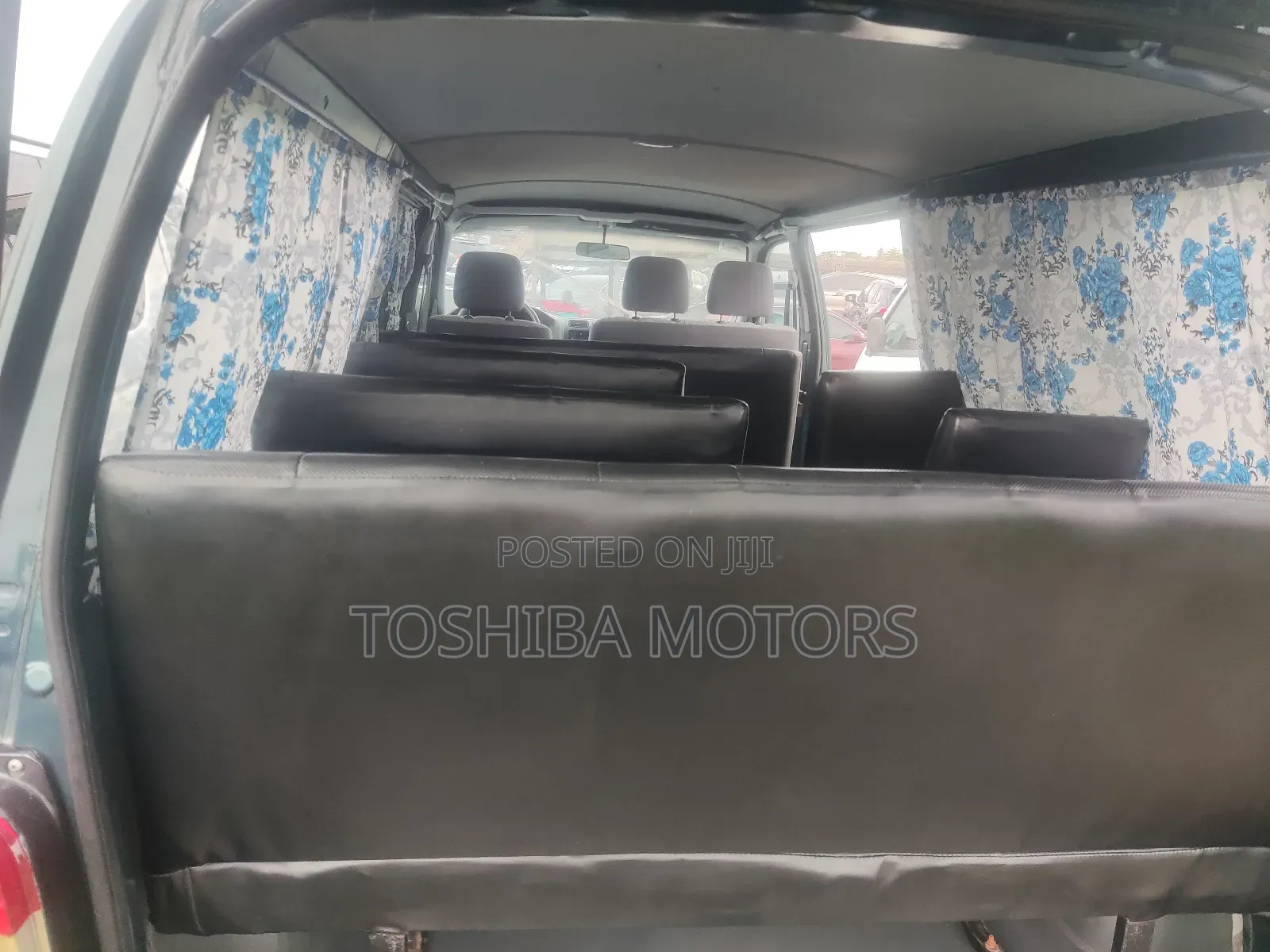 Toyota HiAce 2004 Blue