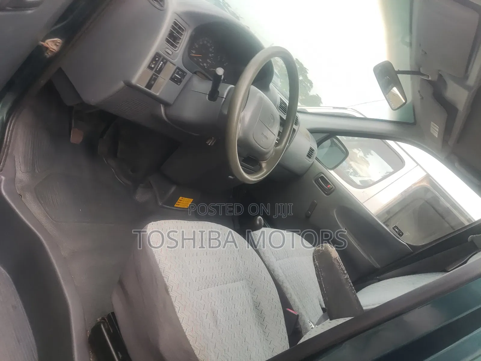 Toyota HiAce 2004 Blue