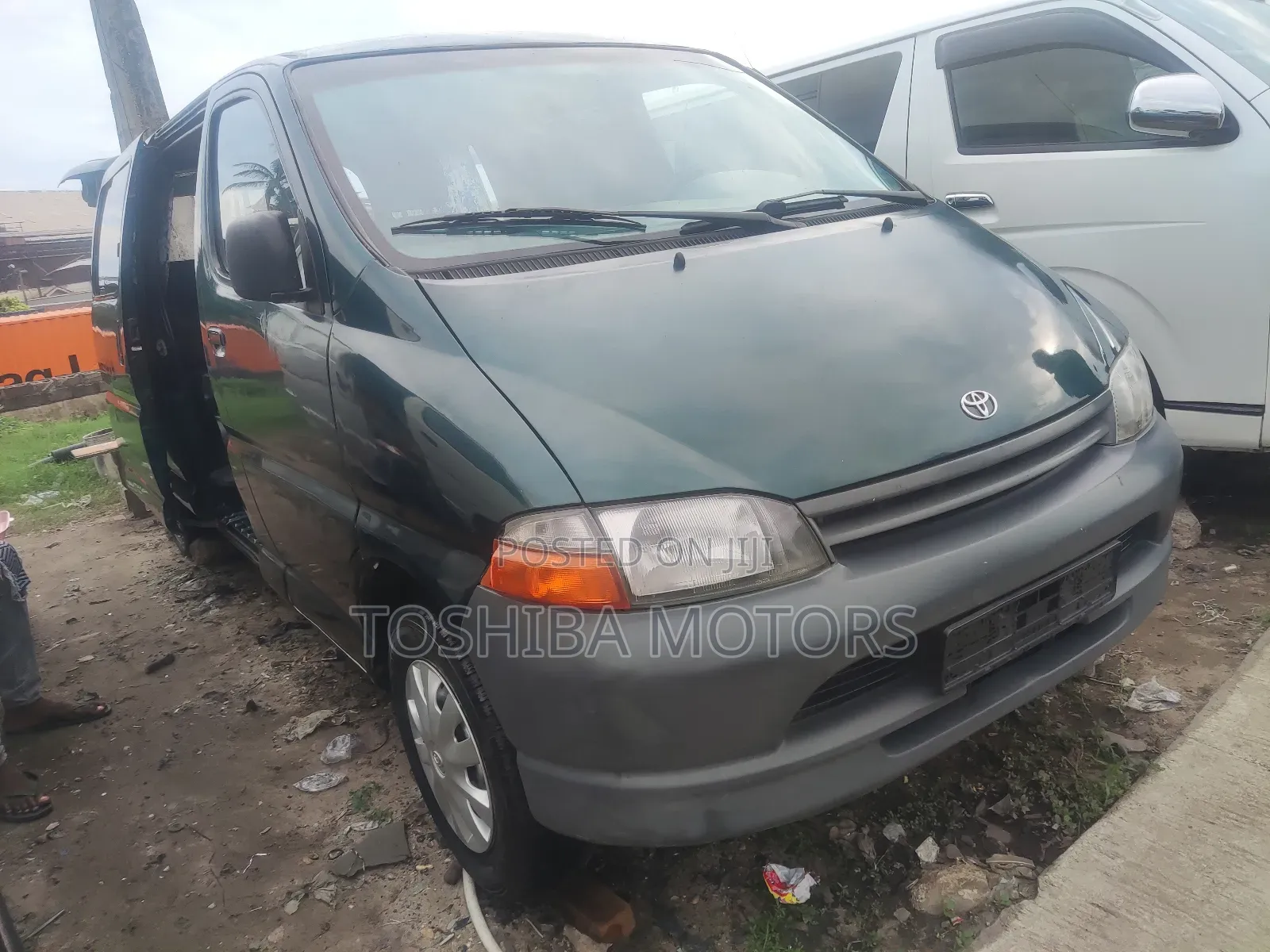 Toyota HiAce 2004 Blue
