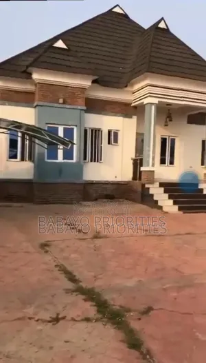 Photo - Furnished 3bdrm Bungalow in Ido for sale