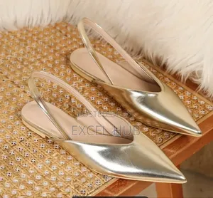 Photo - Ladies Shie With Strap Size 50