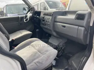 Volkswagen Transporter 2006 White