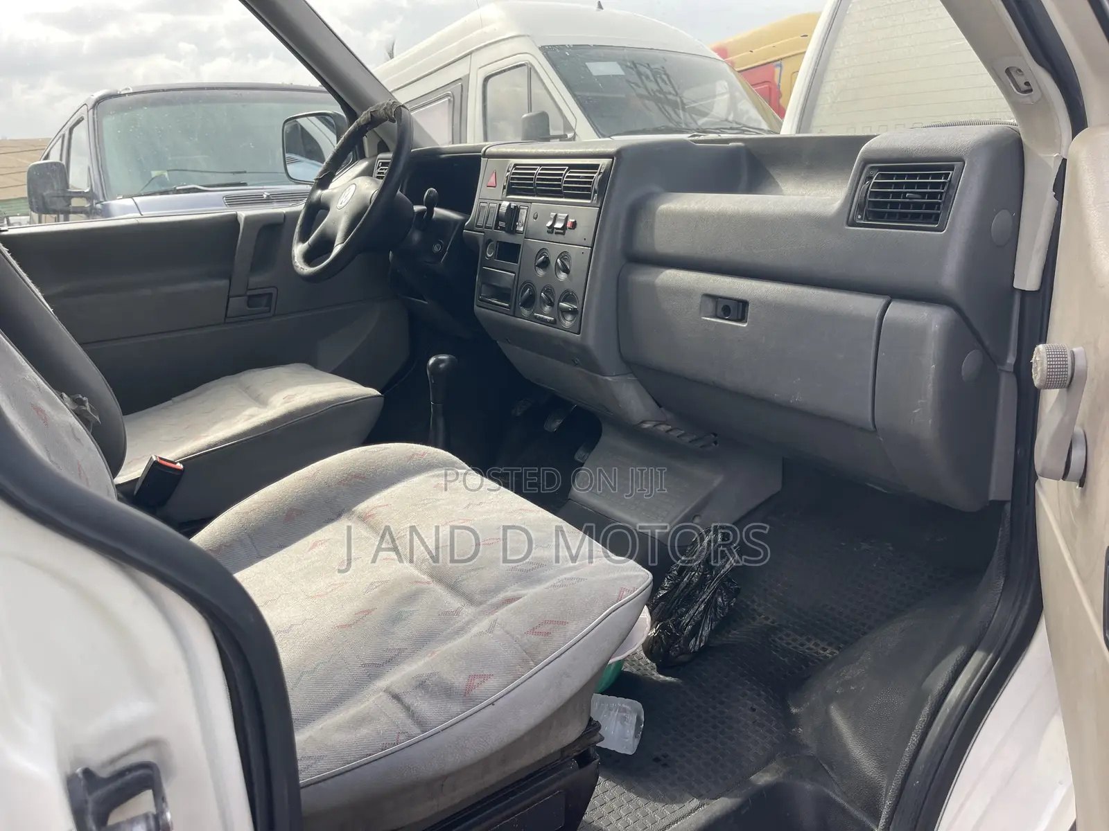 Volkswagen Transporter 2006 White