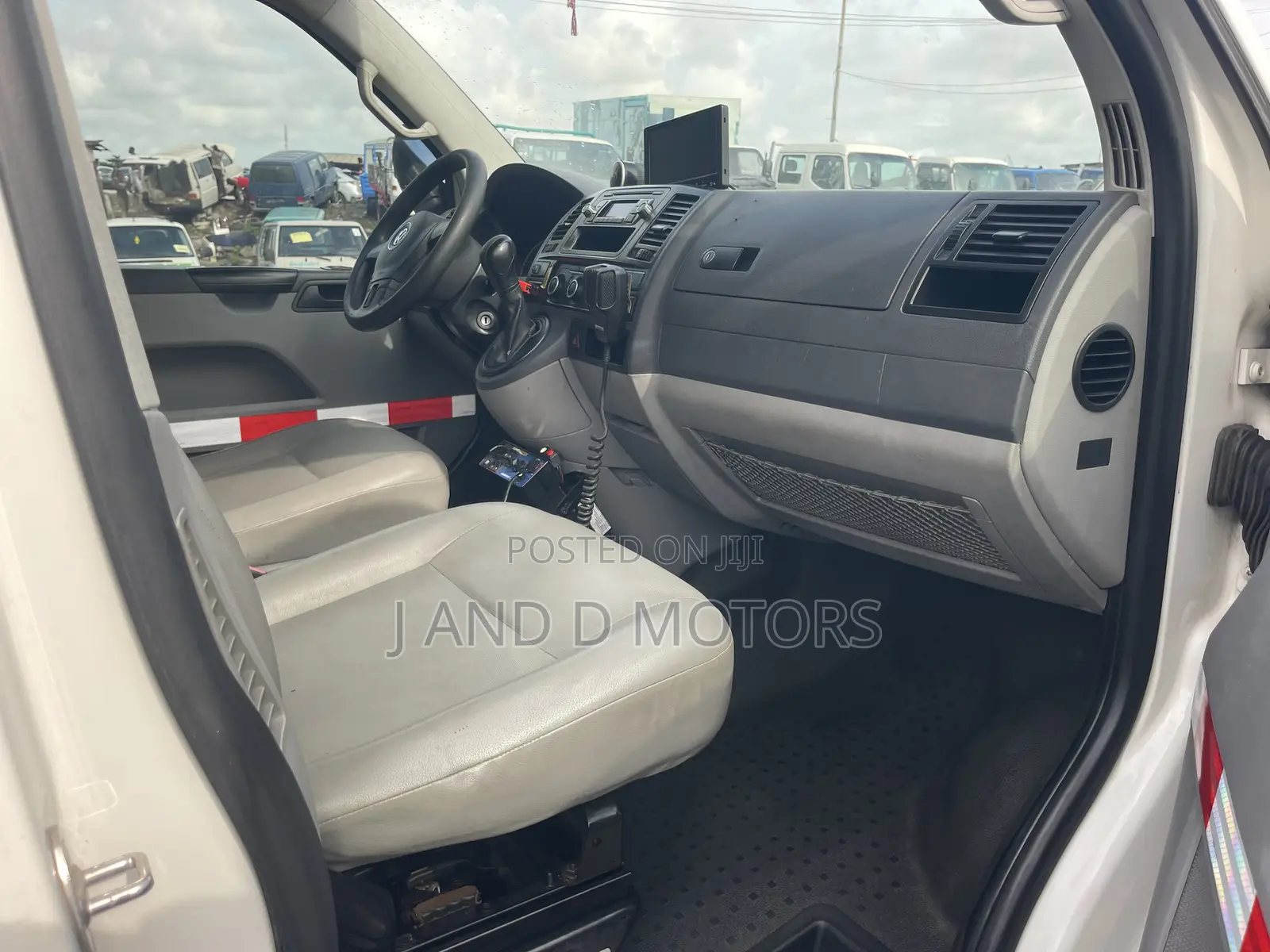 Volkswagen Transporter 2017 White