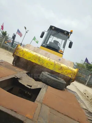 Photo - Belgium (Tokunbo) Bomag Roller Compactor