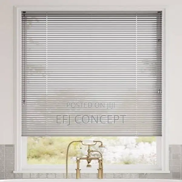 Essence Silver 25mm Venetian Window Blind