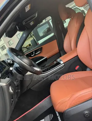 Mercedes-Benz C300 2023 Black