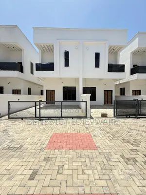 4bdrm Duplex in Orchid Road Estate, Lekki for sale