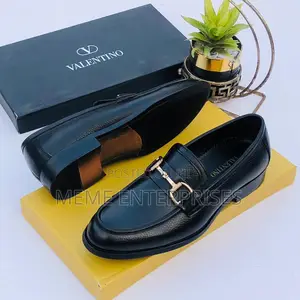 Black Valentino .