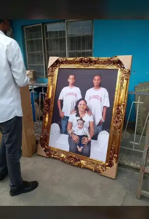 Royal Frame