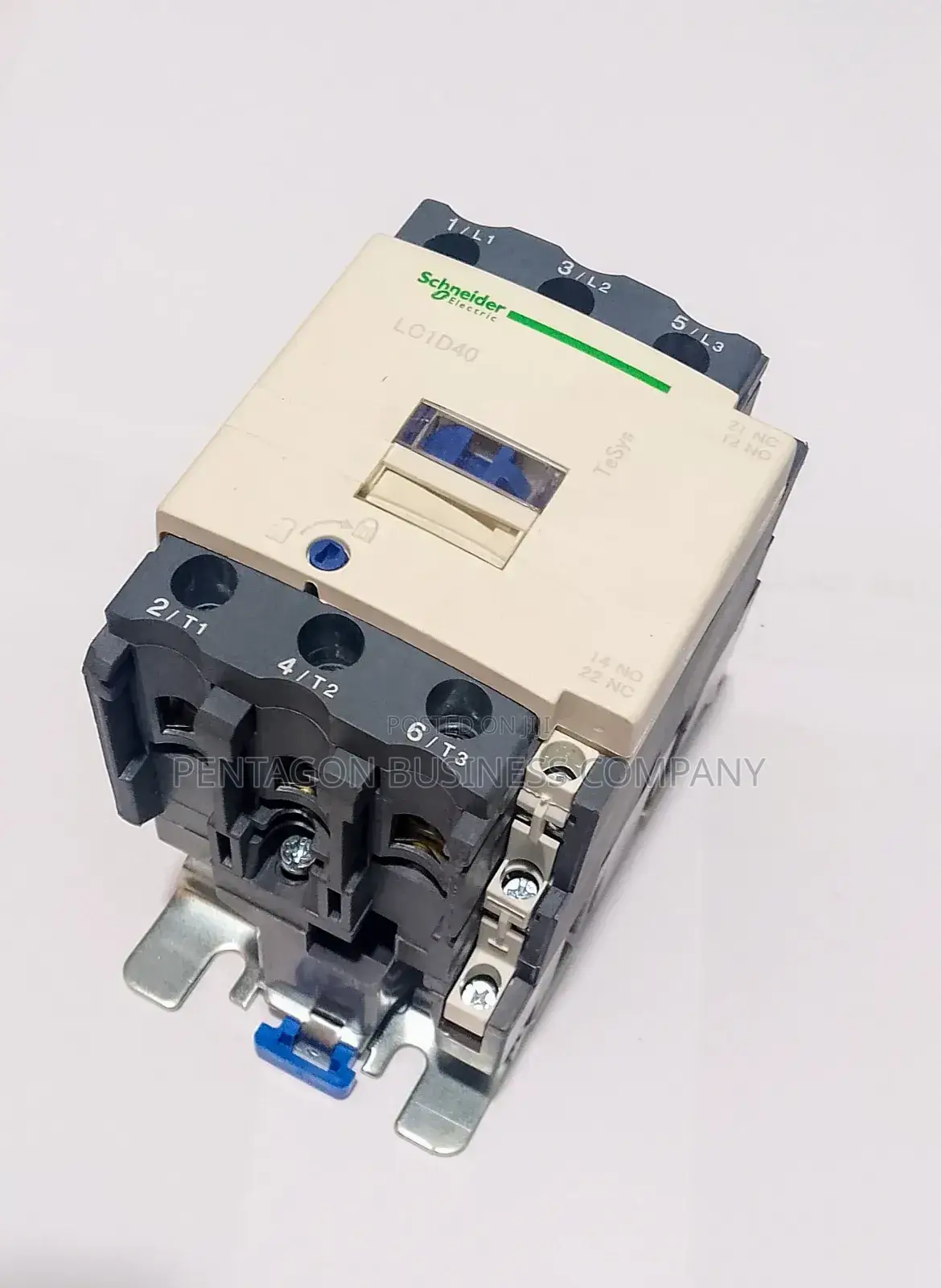 D40m7 Schneider Contactor 60ahms 3pole