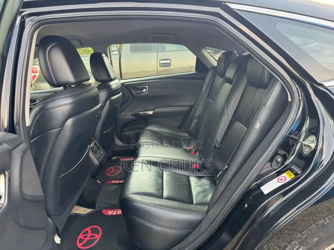 Toyota Avalon 2015 Black