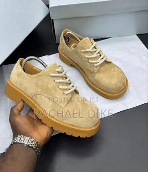 Photo - Luxury Balenciaga Shoe
