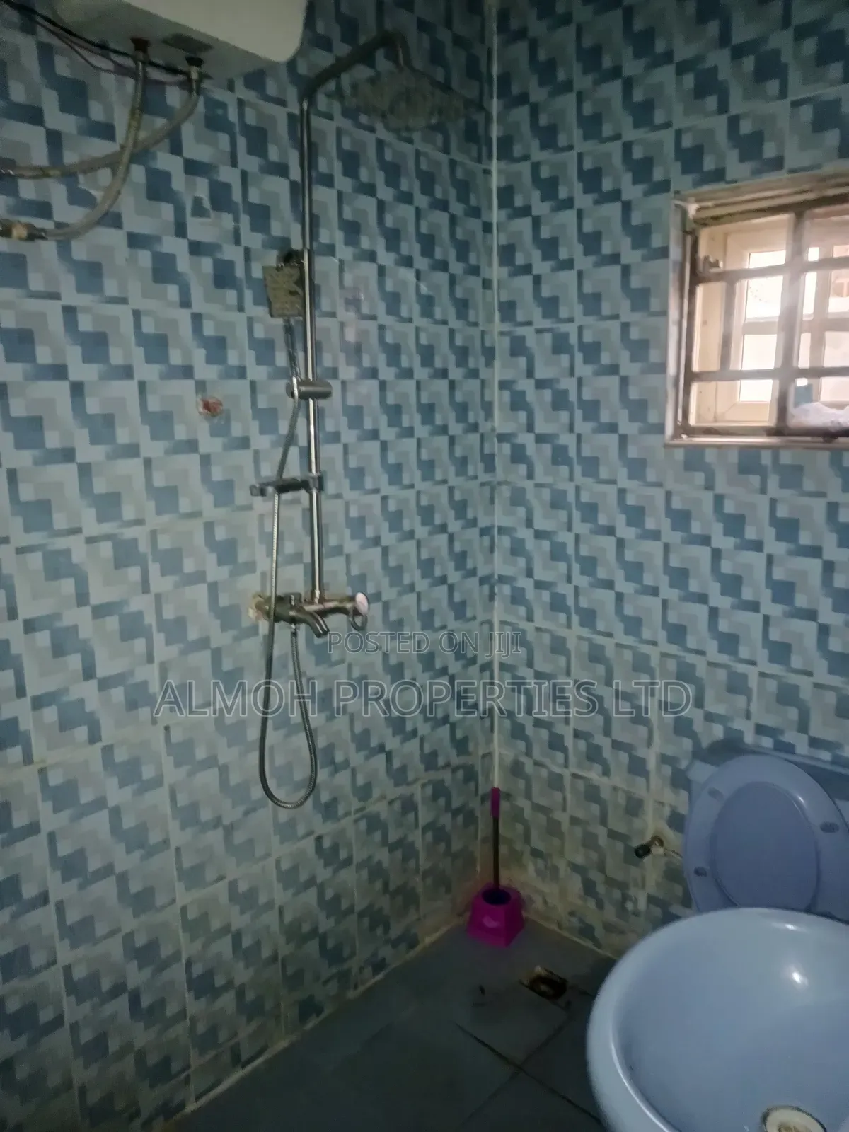 2bdrm Bungalow in Trademore Estate, Sabon Lugbe for sale