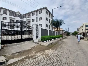 Photo - Mini Flat in Osapa London for rent