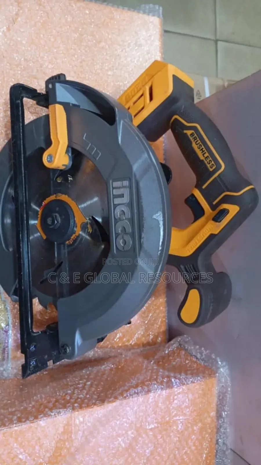 Cordless/Battery Circular Saw Machine