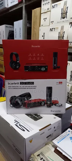Focusrite Scarlett 2i2 Studio Bundle