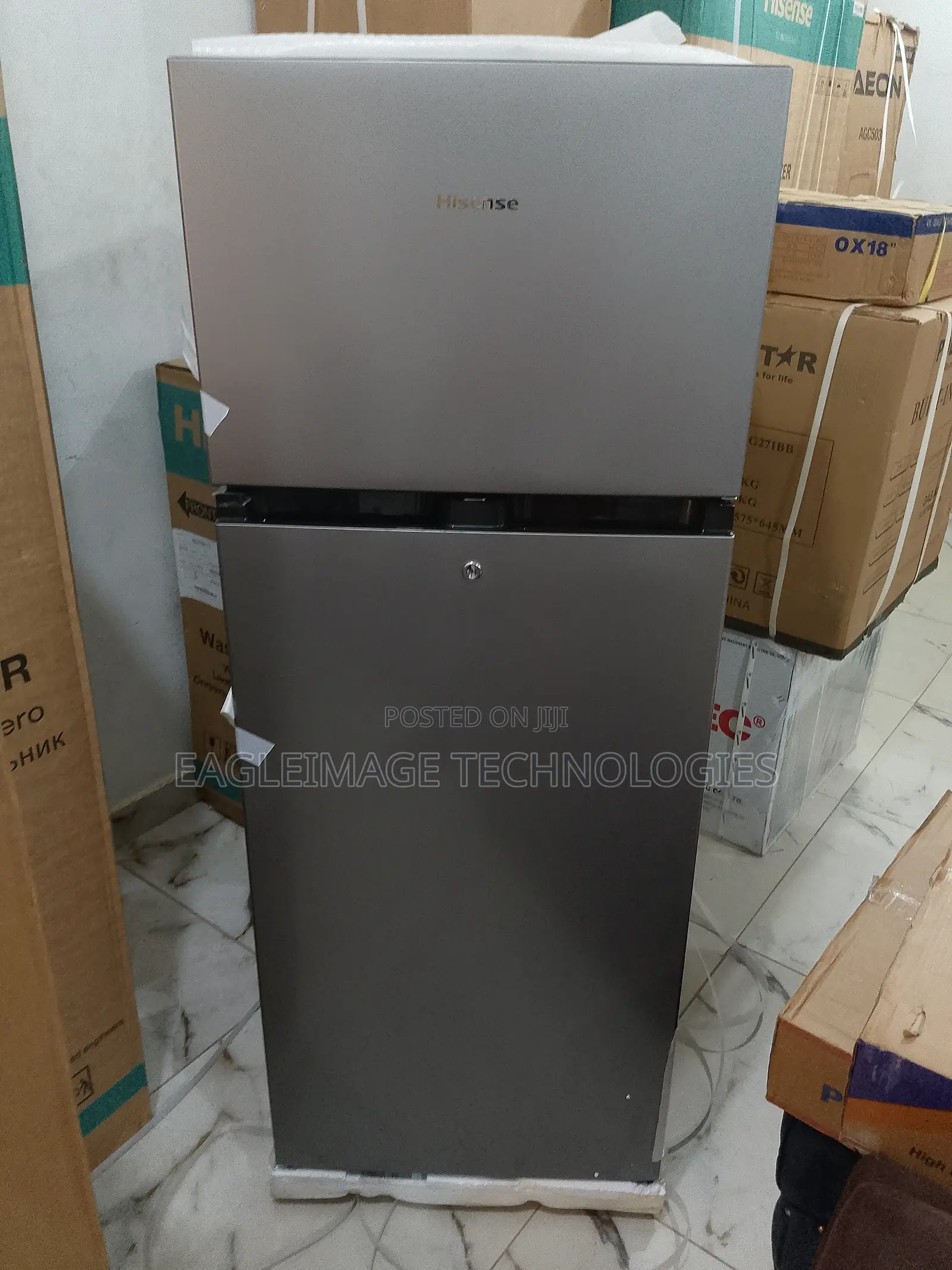 Organized Hisense Ref 205 Dr With Adjustable Shelves