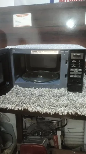 Panasonic Digital 20 LTRS Neat Uk Used Microwave