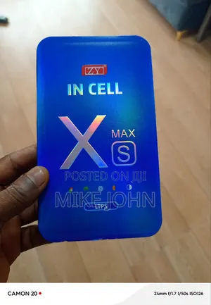 Photo - iPhone Xs Max Screen