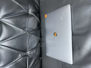 Laptop Apple MacBook Pro 2018 16GB Intel Core I7 SSD 512GB